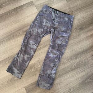 Prana Hiking Pants 33/30